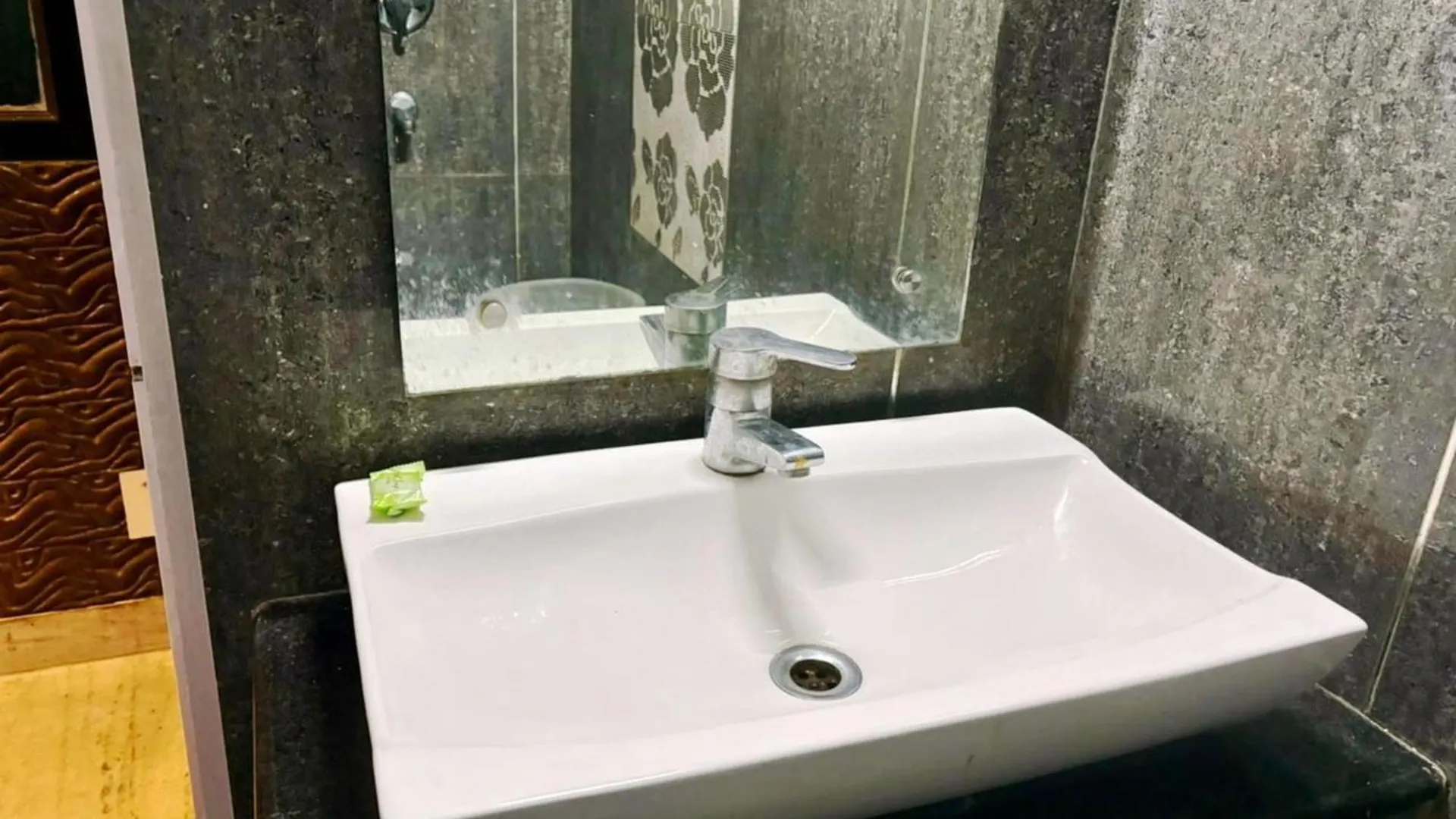 Hotel Ganga Near Mall Road Shimla