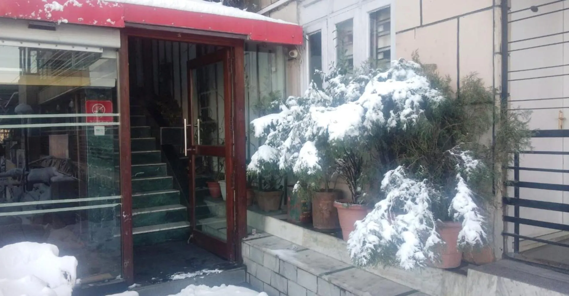 **  Hotel Ganga Near Mall Road Shimla India